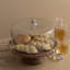 Assiette à gâteau sur pied en bois d'acacia avec dôme en verre