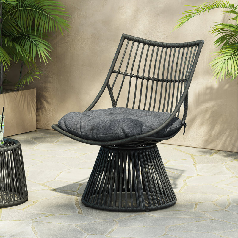 CHAISE ELAINE