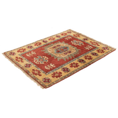 Tapis unique en laine noué à la main beige et jaune anatolien des années 1980 de 5 pi 5 po x 7 pi 6 po Svartalfheim