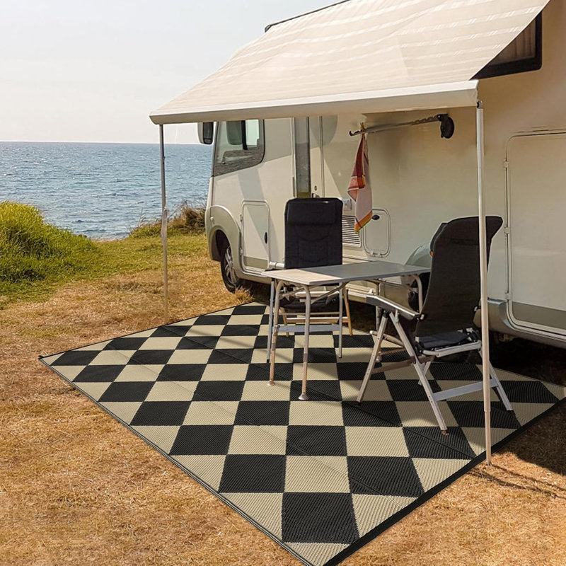 Outdoor Plastic Straw Rug – Waterproof Checkered Patio Rug with Non-Slip Backing, Modern Geometric Design for Backyard, Balcony, Camping, Picnic