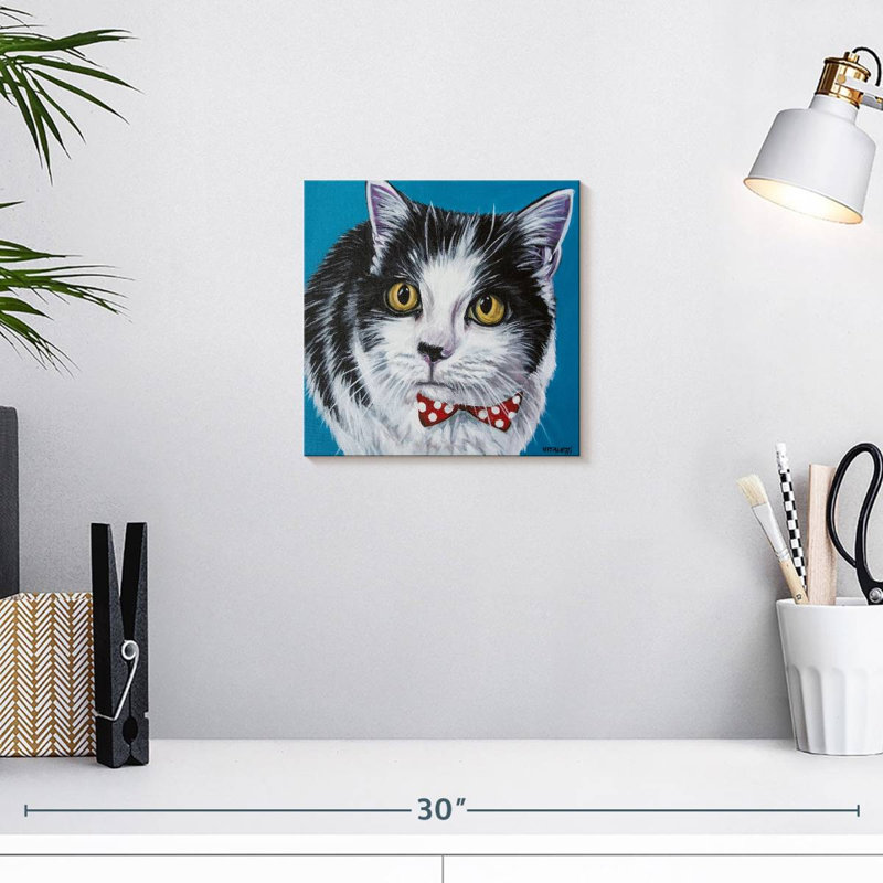 Brampt Classy Cat I, 10" H x 10" W