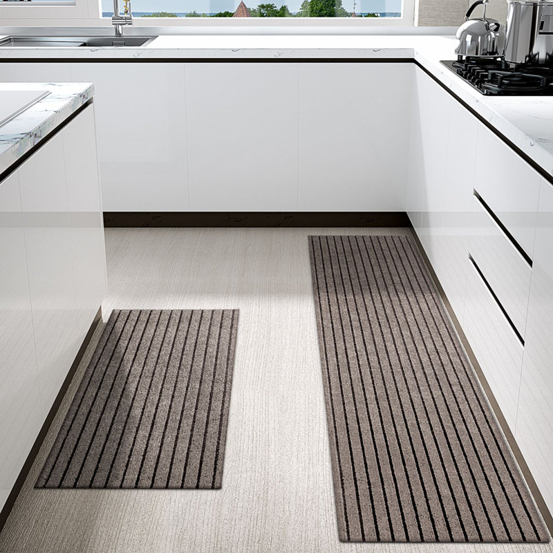 Tapis de cuisine Danyielle, Tapis de couloir 1 pi 5 po x 4 pi 11 po, Brun