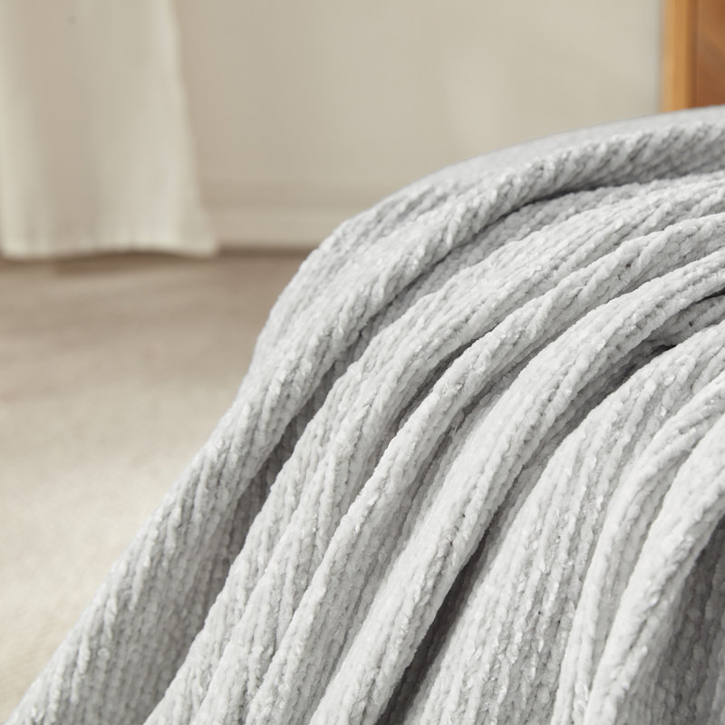Chenille To Fur Throw 50x60" Gray