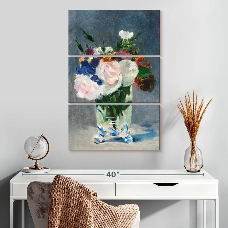 Fleurs Harnek dans un vase en cristal 1882, H 32 po x l 20 po