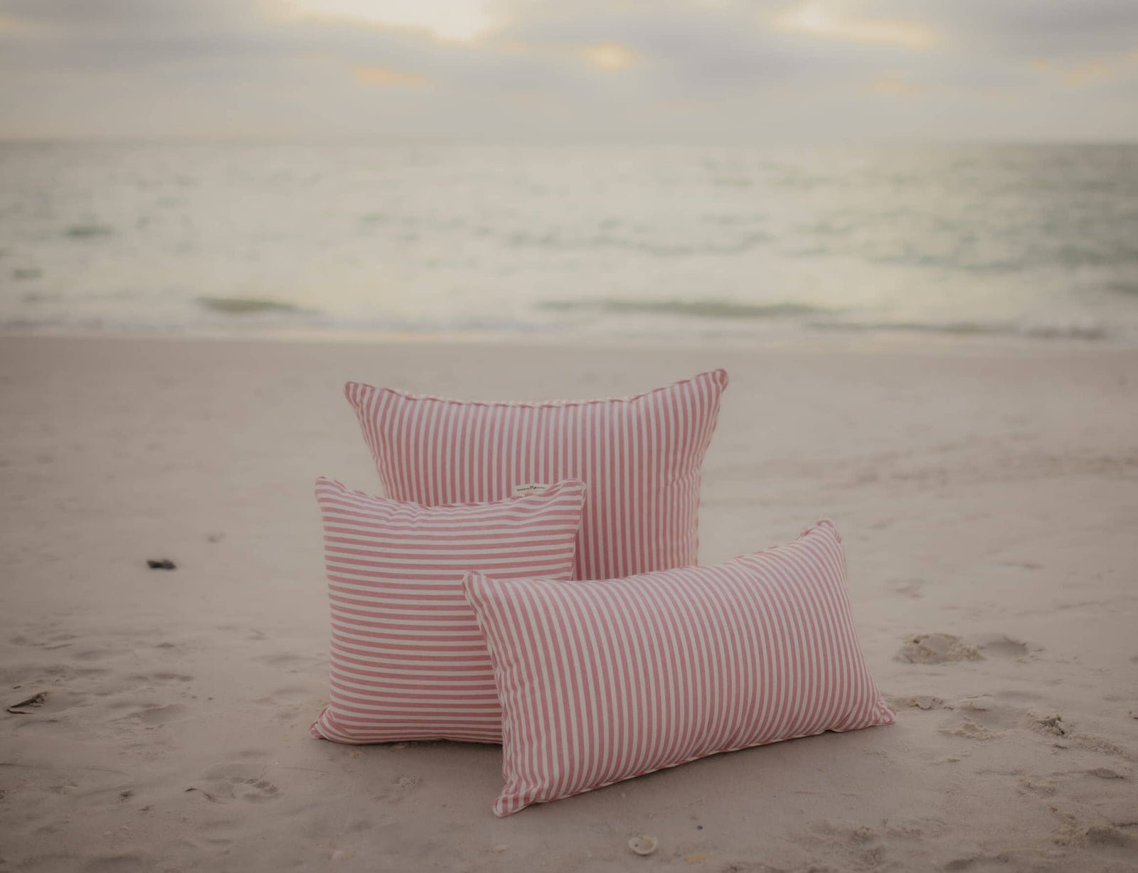 Laurens Outdoor Lumbar, Pink