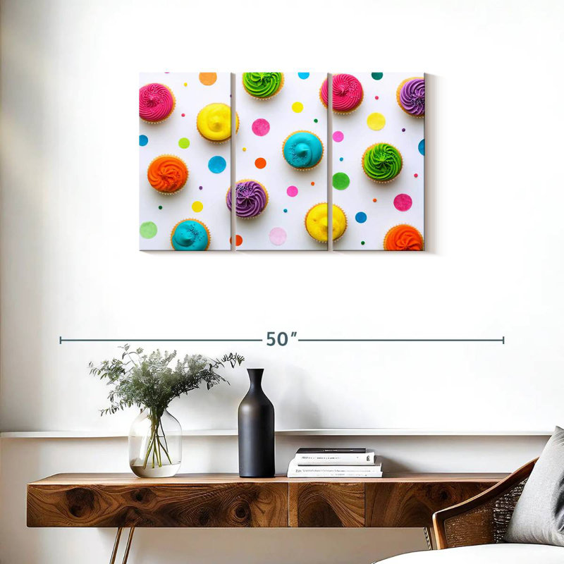 Yarlin Cupcakes, 20" H x 33" W