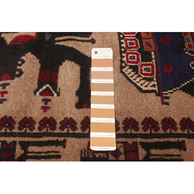 Tapis brun clair Isolde 6 pi 7 po x 9 pi 8 po