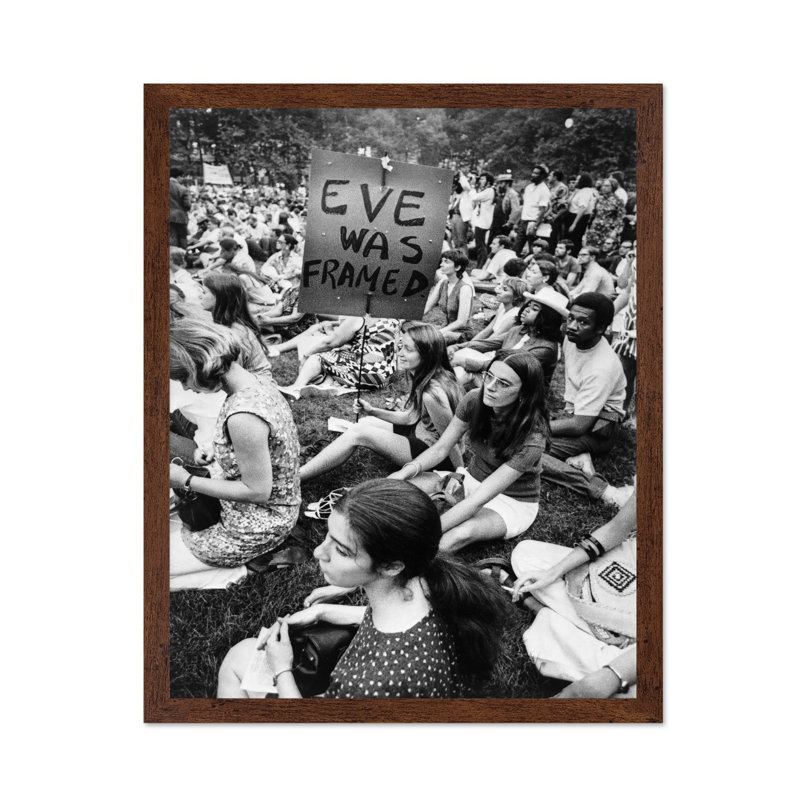 Eve a été encadrée, Poster, 18"H x 24"W, Brown Framed