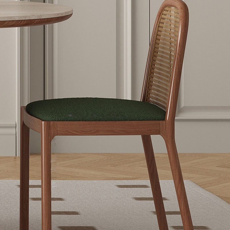 Coeburn, 7 Pieces: Table, 6 Chairs, 29.5"H x 63"L x 31.5"W