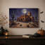 "Adobe" sous la pleine lune avec des cactus de Saguaro, art mural d'Halloween-772410857