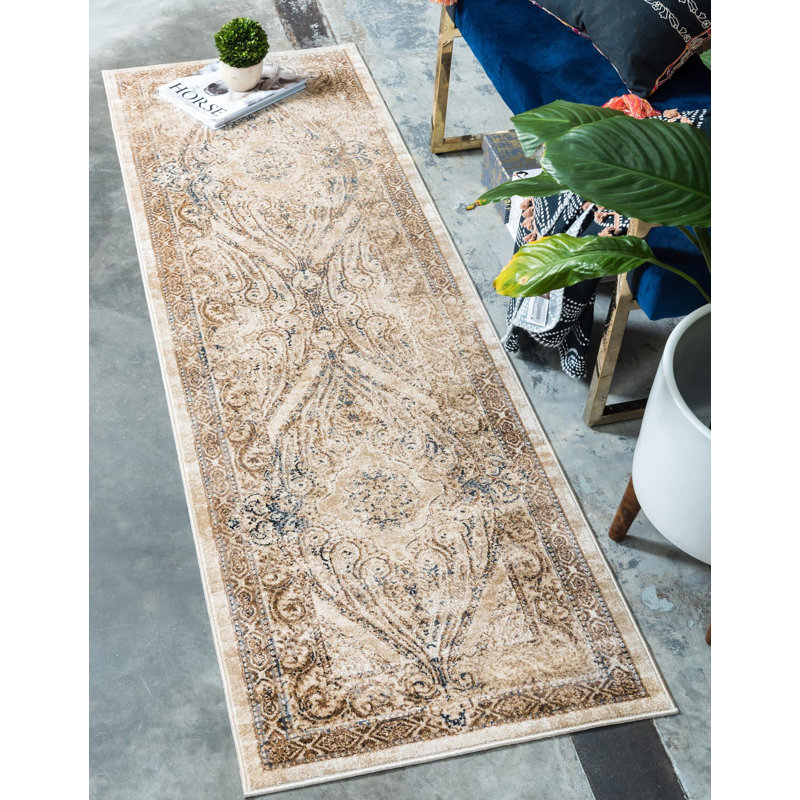 Tapis beige Colisha, Tapis de couloir 2 pi x 6 pi 9 po