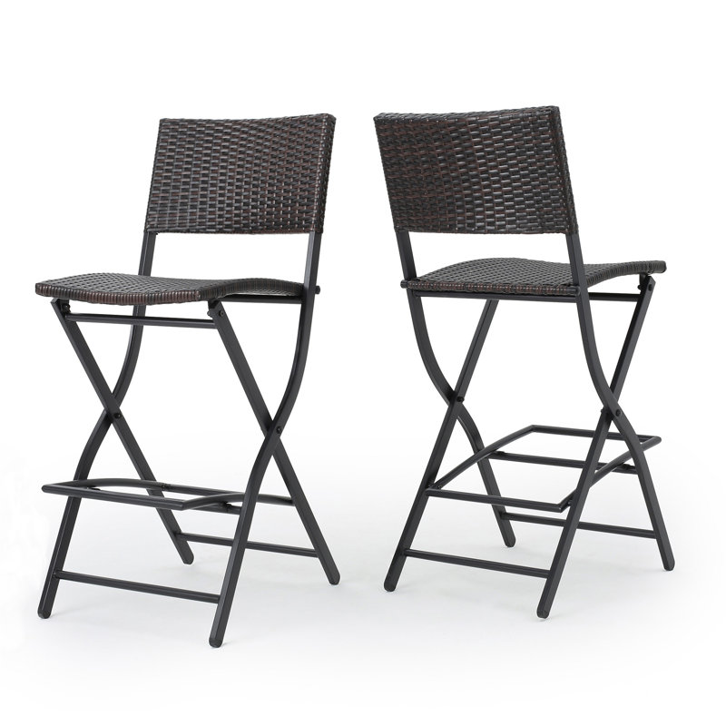 Chaise pliante en osier pour l'extérieur