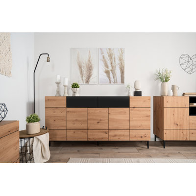Willia 180cm Sideboard