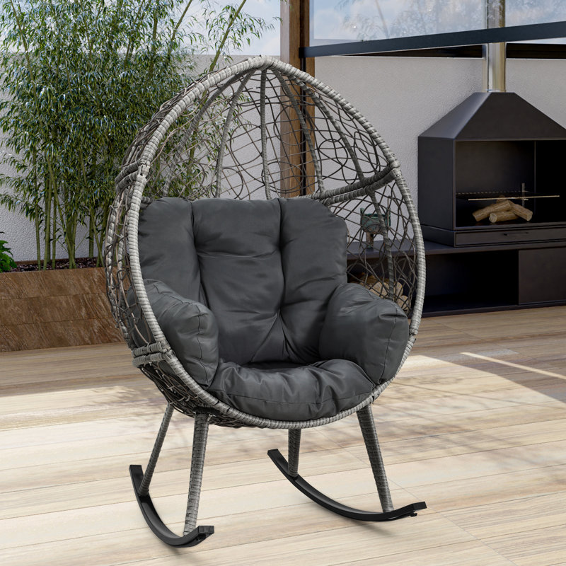 Chaise berçante d'extérieur en osier Malakai, Noir, Black