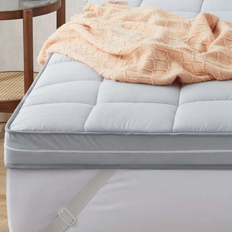 10cm Gel Memory Foam Mattress Topper, 135x190cm