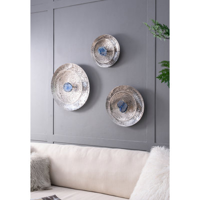 Gorgeous Silver Textured Wall Decoration, Of 3. Enhance Living Room, Bedroom, Entryway, Office. Abstract Radial Design With Agate Center. Concealed Mounting. 20X20x4, 16X16x4, 12.5X12.5X4 Inches.