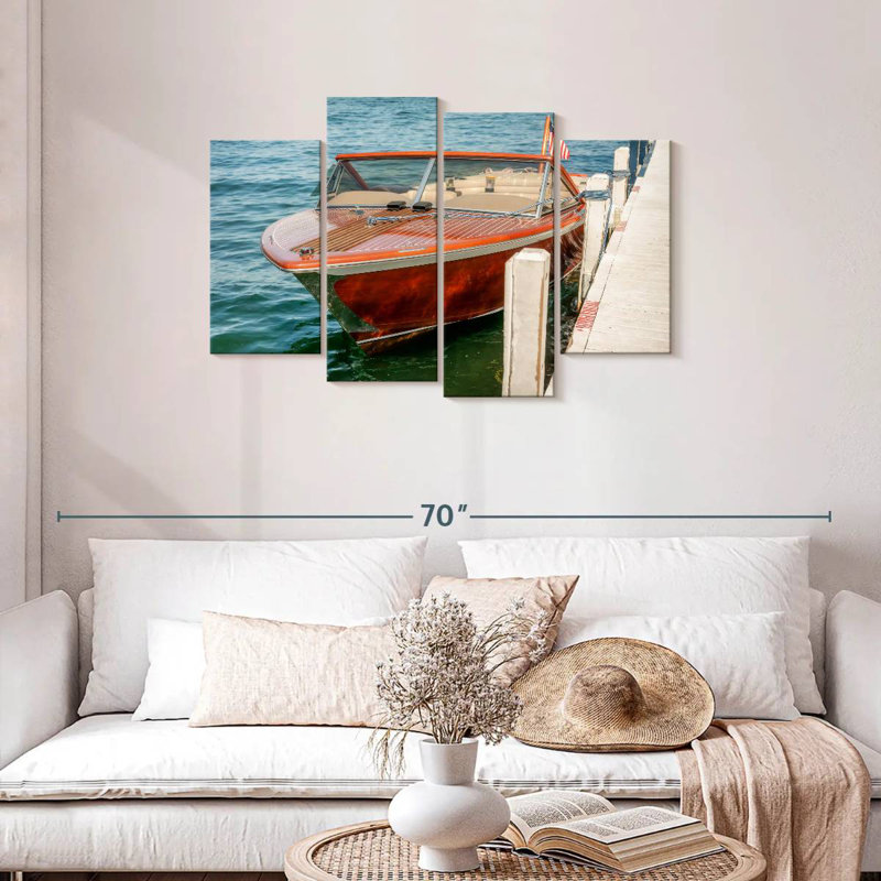 Bateau Mehar amarré à Fontana, H 27 po x l 43 po