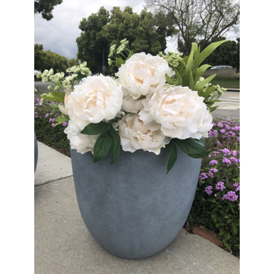 Karola Pot Planter