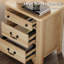 Table de bout à 3 tiroirs avec prises intégrées, table d'appoint en bois de style Mid-Century moderne pour chambre à coucher-1311435056-1311435061