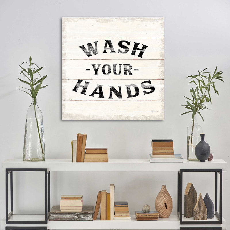 "Shiplap Bath IV" par Sue Schlabach, reproduction sur toile, H 24 po x l 24 po x P 1,5 po