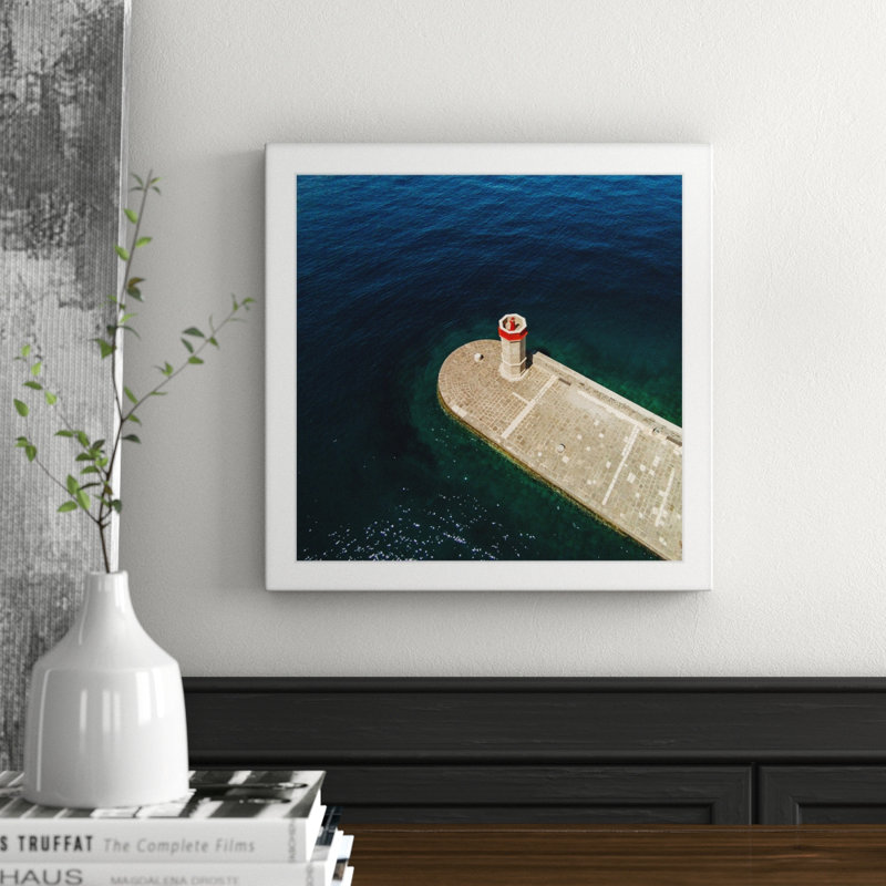 Single Picture Frame Print, 41 cm H x 41 cm W x 3.81 cm D
