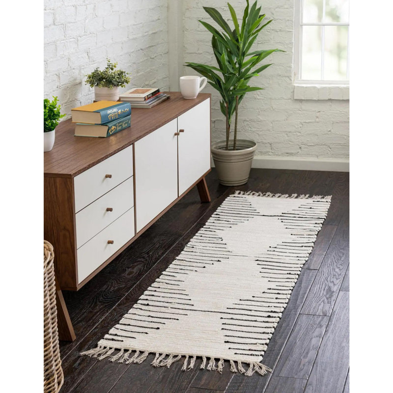 Bracen Cotton Moroccan Indoor Rug, Runner 2' x 8'