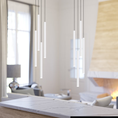 Luminaire suspendu cylindrique à 4 lumières DEL Baileyton