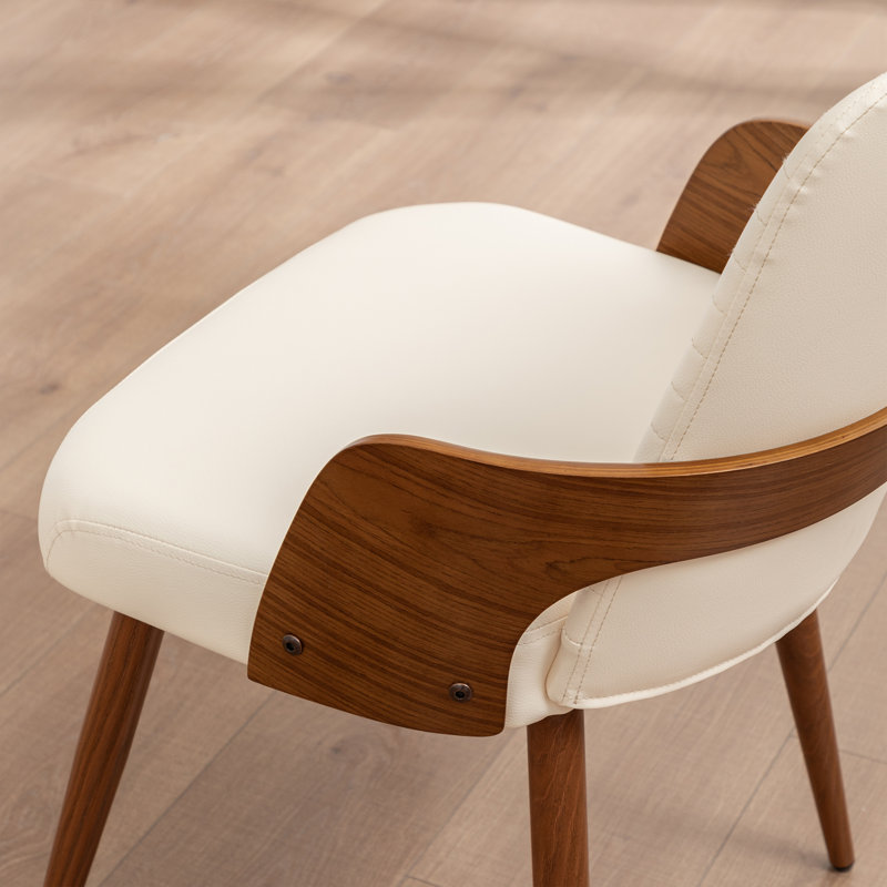 Chaise rembourrée en bois massif Carman, PU Beige