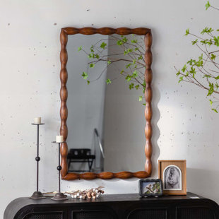 Miroir moderne avec cadre en bois