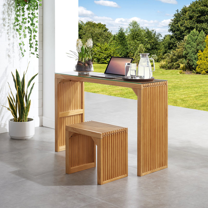 Banc et table en pin pour une utilisation à l'intérieur - bois simple mais charmant dans des meubles fiables