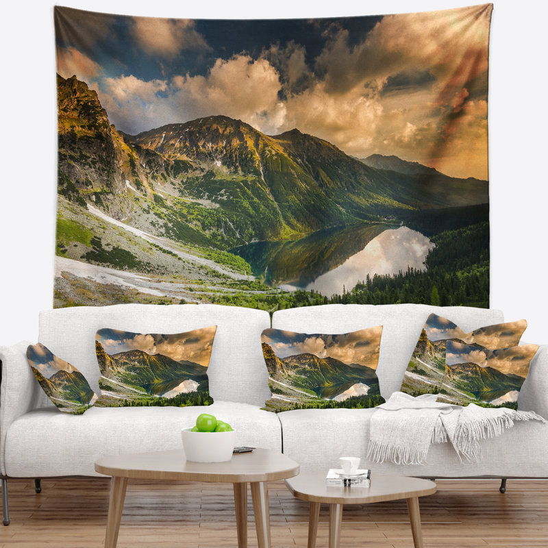 Tapisserie spectaculaire sur un lac alpin, H 78 po x l 92 po