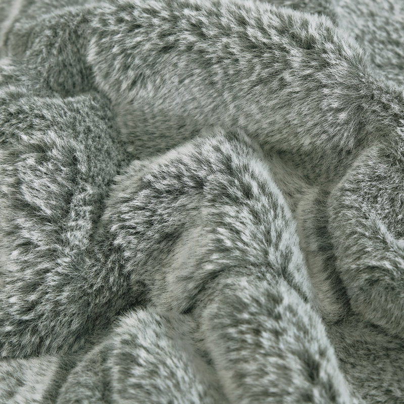Jeté en fourrure de polyester gris clair Cozy, Gris