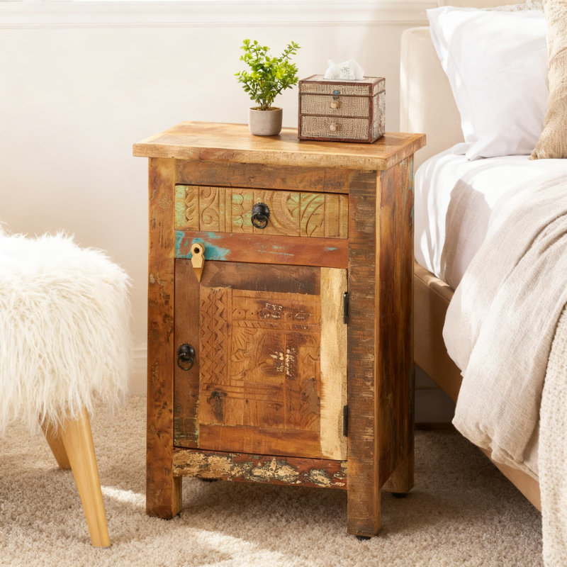 Table de bout en bois recyclé avec finition peinte vieillie, table d'appoint de style boho peinte à la main avec tiroir et armoire pour le salon