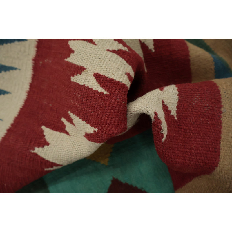Élégance géométrique: tapis Kilim 6 x 6