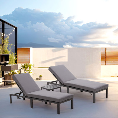 Ensemble de chaises longues inclinables 75 "avec coussins et table