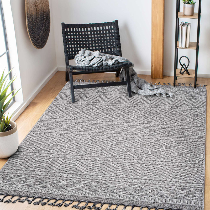 Collection Geometric Indoor/Outdoor Area Rug, Gray/White, Rectangle 7'9" x 10'