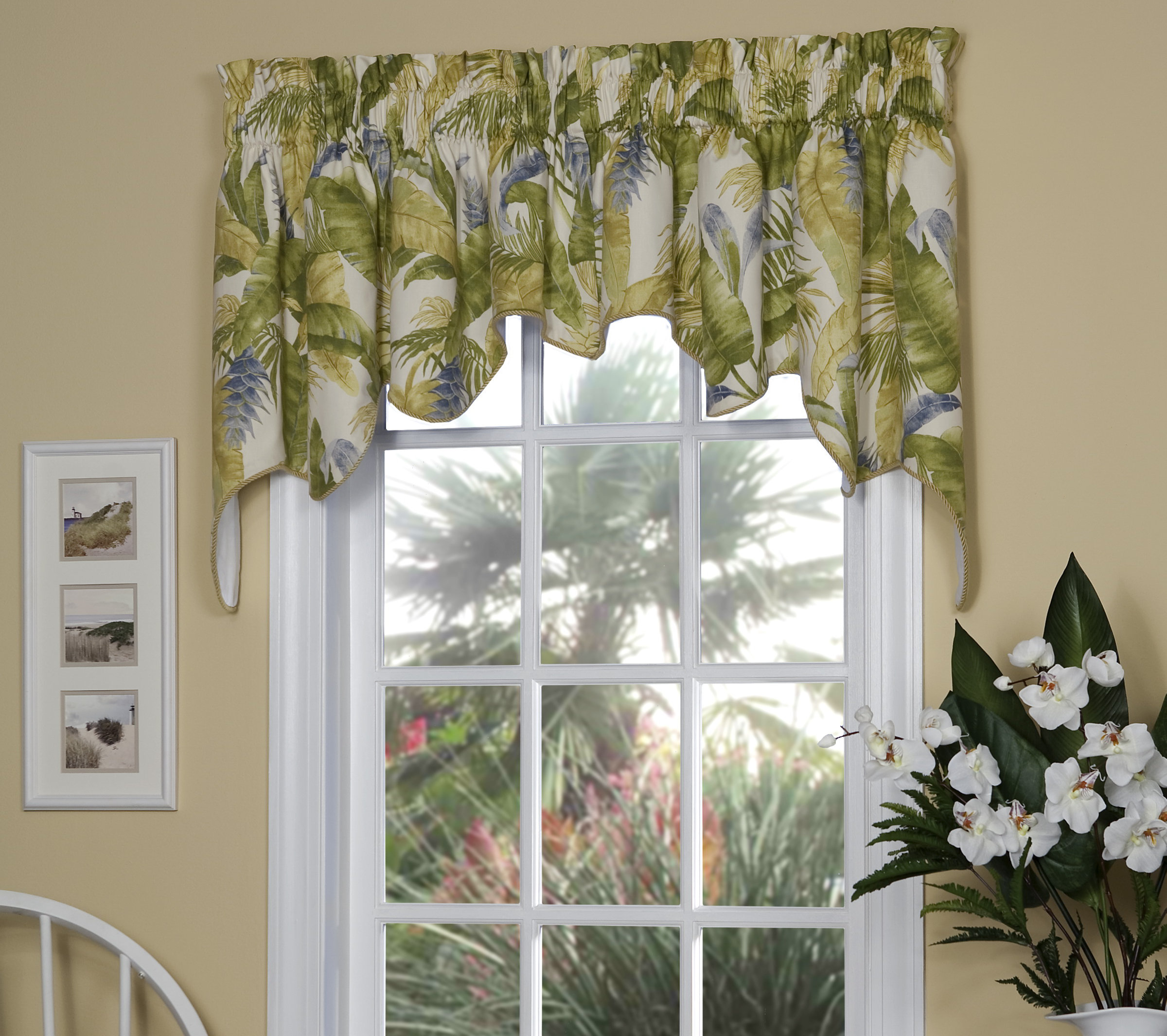 Bay Isle Home™ Munich Swag 100