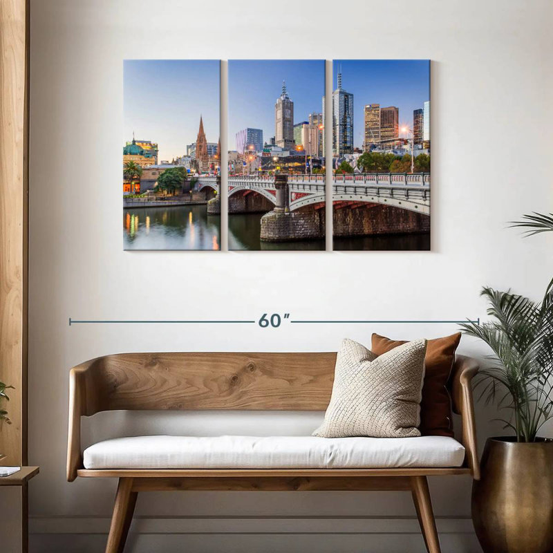 Melbourne City, 28" H x 45" W