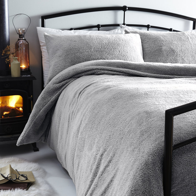 Silentnight Cosy Teddy Fleece Duvet Set, Kingsize - 2 Pillowcases (45 x 80 cm), Silver