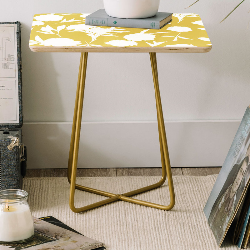 Table de bout à pieds croisés