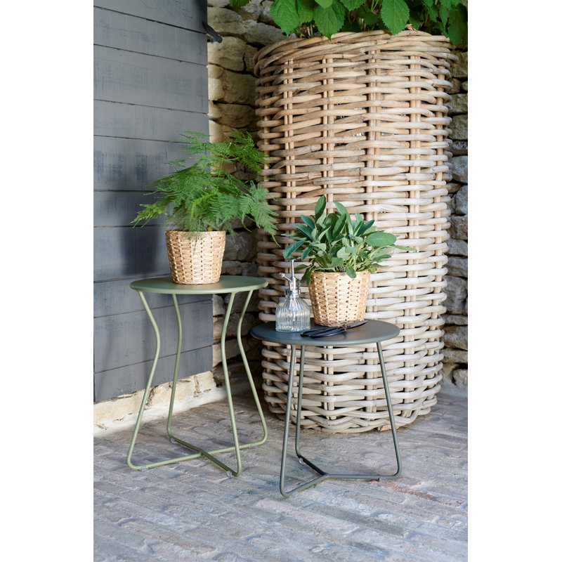 Cocotte Outdoor Round Side Table, Cactus, 17" H x 17.5" L x 17.5" W
