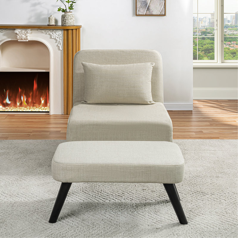 Chaise longue en lin beige avec repose-pieds réglable et amovible, idéale pour la lecture et le repos
