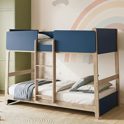 Lit superposé simple au-dessus d'un lit simple en bois massif scandinave Bustillo