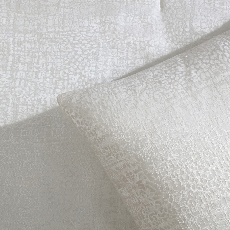 Tahari Home Sterling 5-Piece Abstract Jacquard Comforeter Set, Bright White, King Comforter + 2 King Shams + 2 Throw Pillows