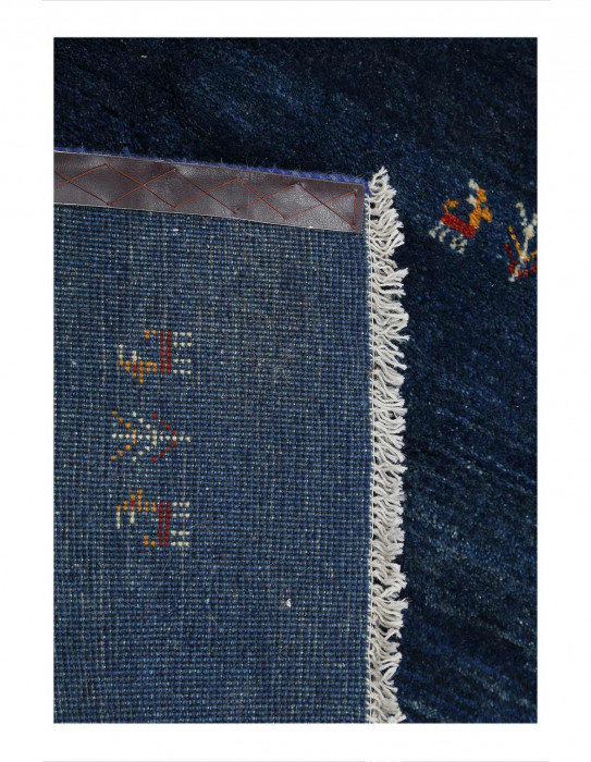 Fine Hand knotted Persian Gabbeh rug 5'1'' X 6'6''