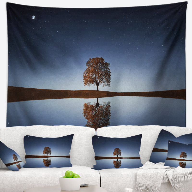 Tapisserie «Arbre près du lac la nuit», H 32 po x l 39 po