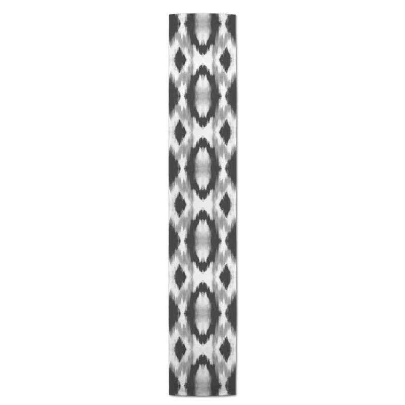 Chemin de table Westrick, 72 po x 16 po, Madeley Shibori ciel, Gris foncé