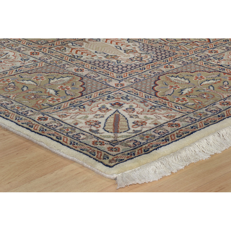 Classic Knotted Rug in Brown, 170 x 240 cm
