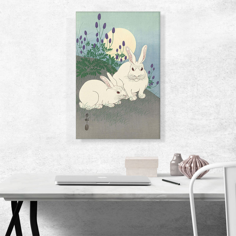 «Rabbits and The Moon» par Ohara Koson - reproduction d'art sur toile tendue, H 26 po x l 18 po x 1,5 po