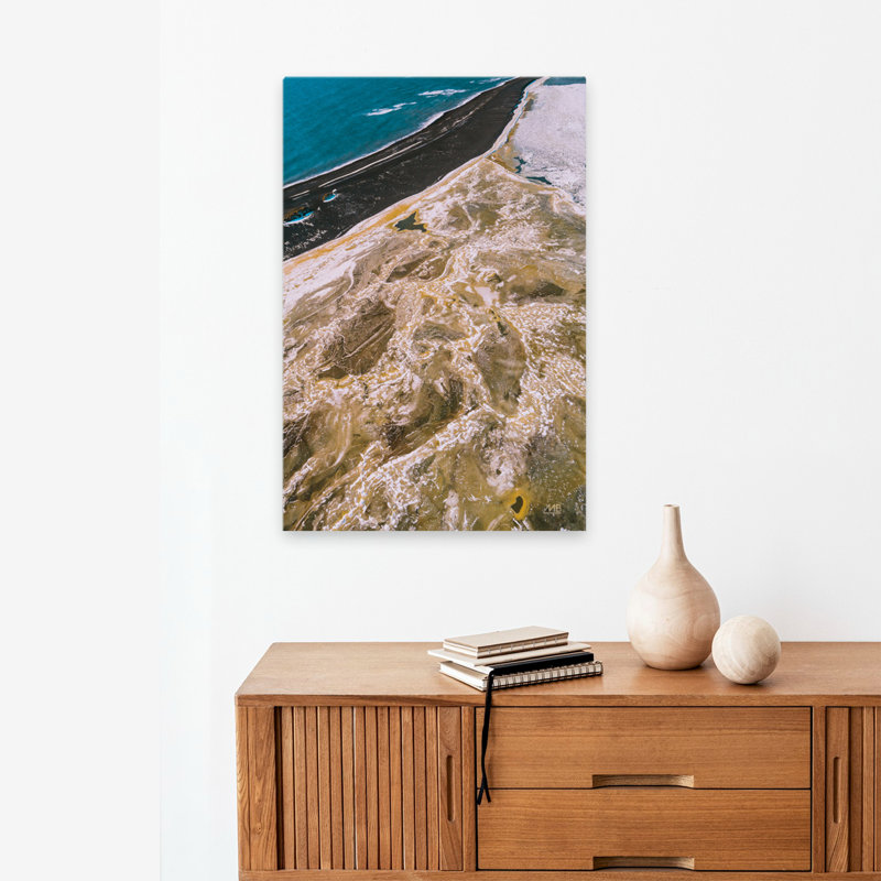 Islande vue de dessus, H 24 po x l 16 po